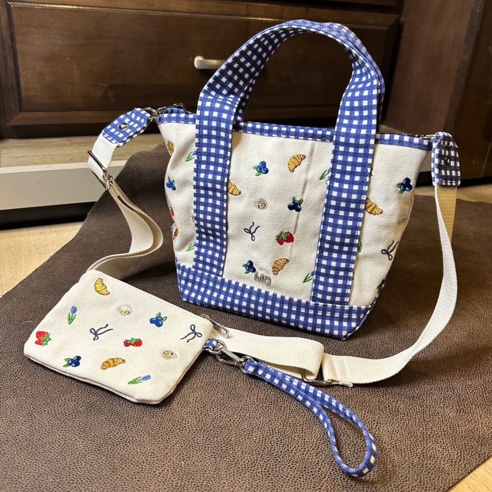 Madden Girl Embroidered Canvas Tote Bag & Change Purse Blue Gingham Crossbody